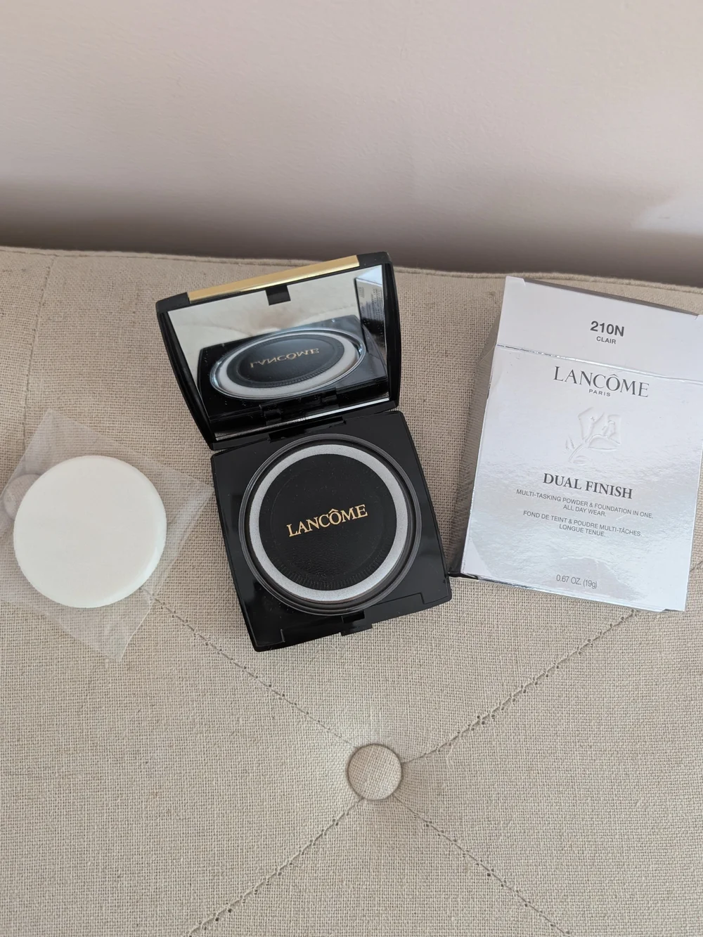 Lancôme Dual Finish Powder & Foundation in 210N (Neutral Tone)